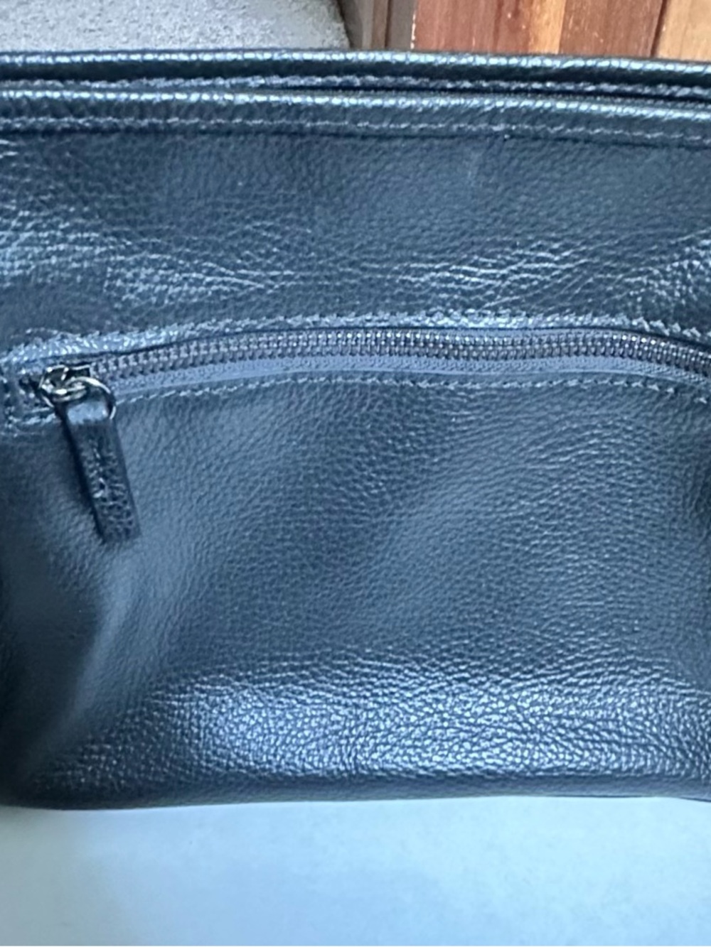 Black Leather Men's Zip-Front Bag